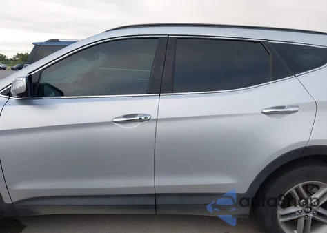 2017 Hyundai Santa Fe Sport 2.4L из США, поврежденный, VIN 5XYZU3LB4HG464876